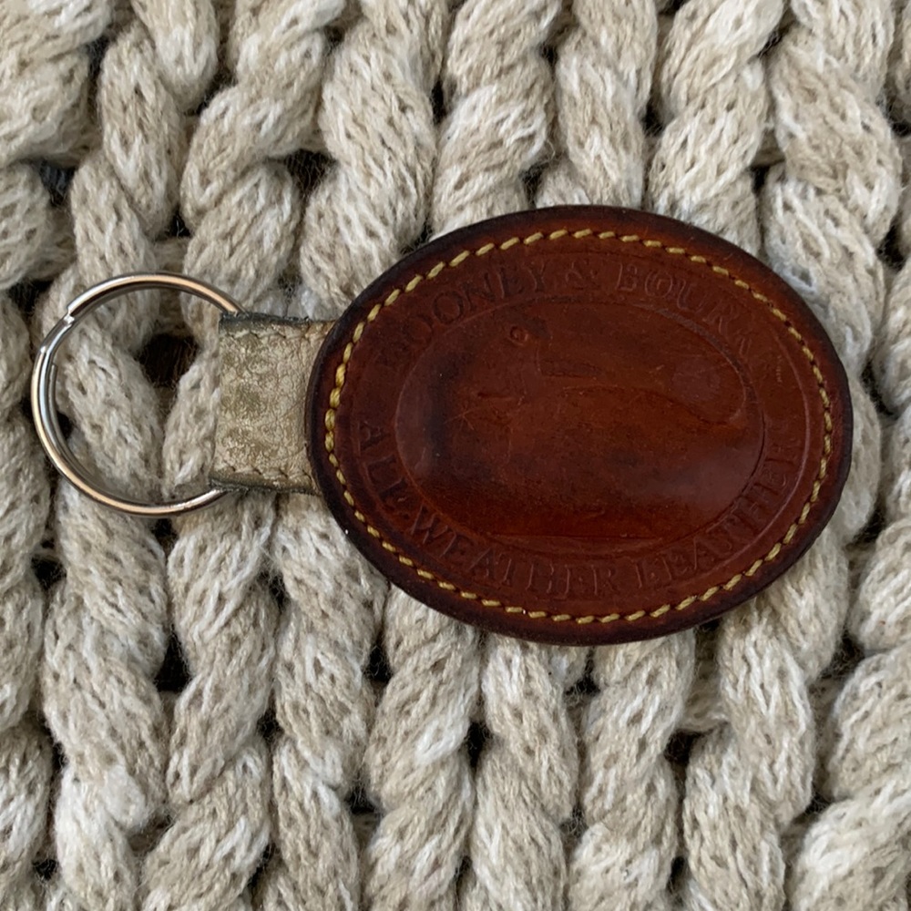 Dooney & Bourke Large Duck Seal Vintage Leather Key Holder Ring GUC 90s …